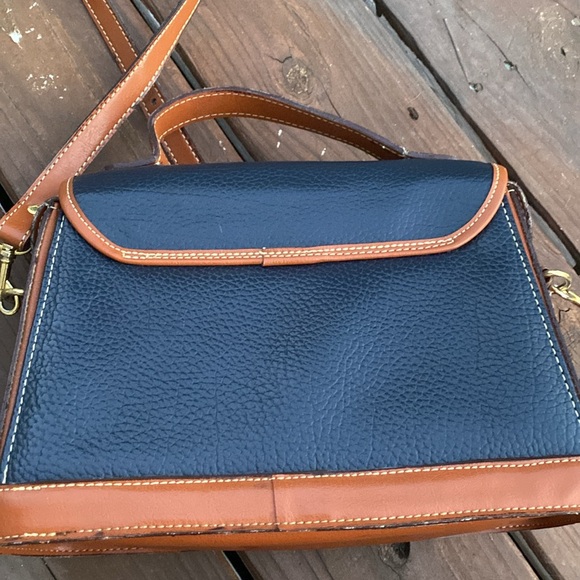 Vintage Navy Dooney and Burke Purse - Picture 6 of 9